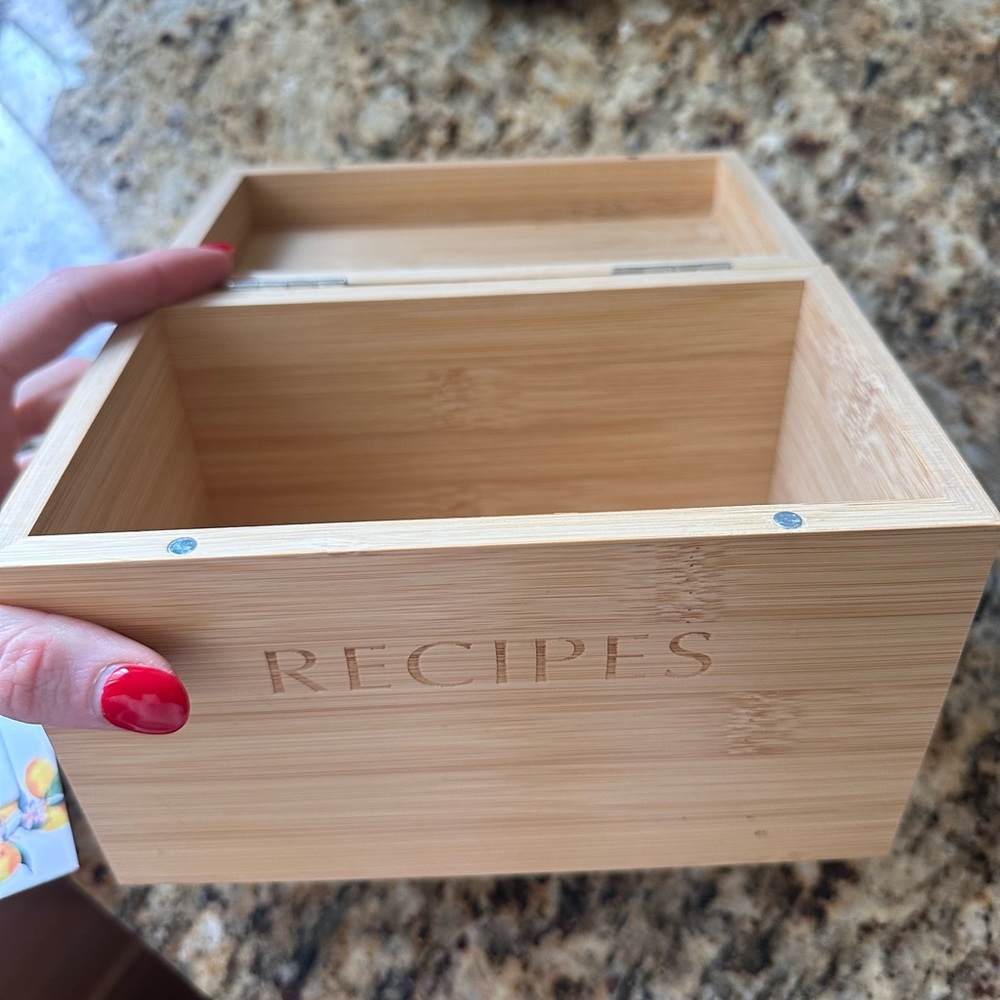 Green & Lemon Print Recipe Box (Cards & Pen included)